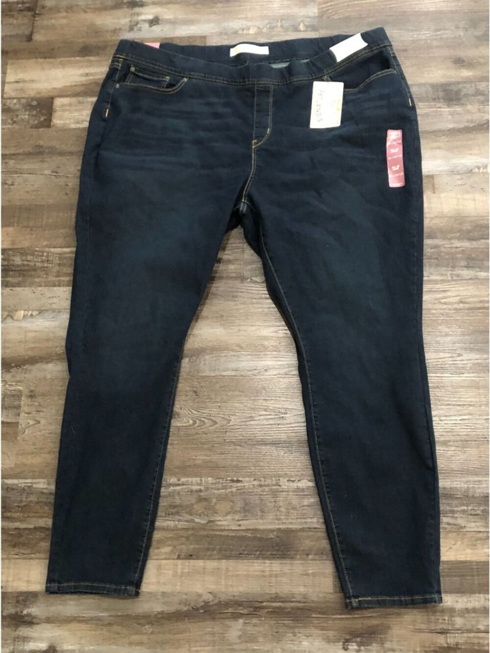 Levi's Signature Strauss Womens 39x32 Pull on Skinny Stretch Jeans New with Tags